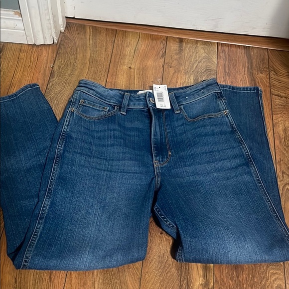 High Rise Mom Jeans - Picture 1 of 8